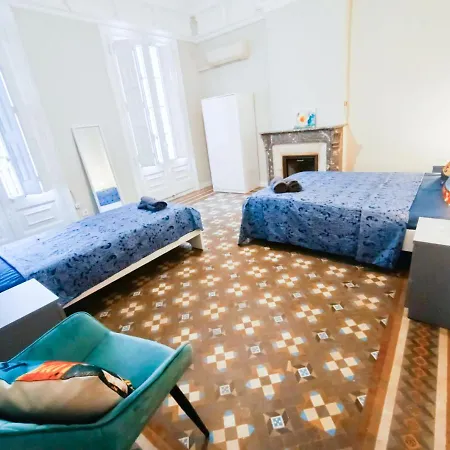Hostel By Plaza Catalunya *